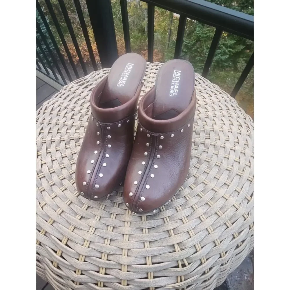 MICHAEL KORS Clogs ASTOR Heels Brown w Silver Studs MK Slip On US 6 $215